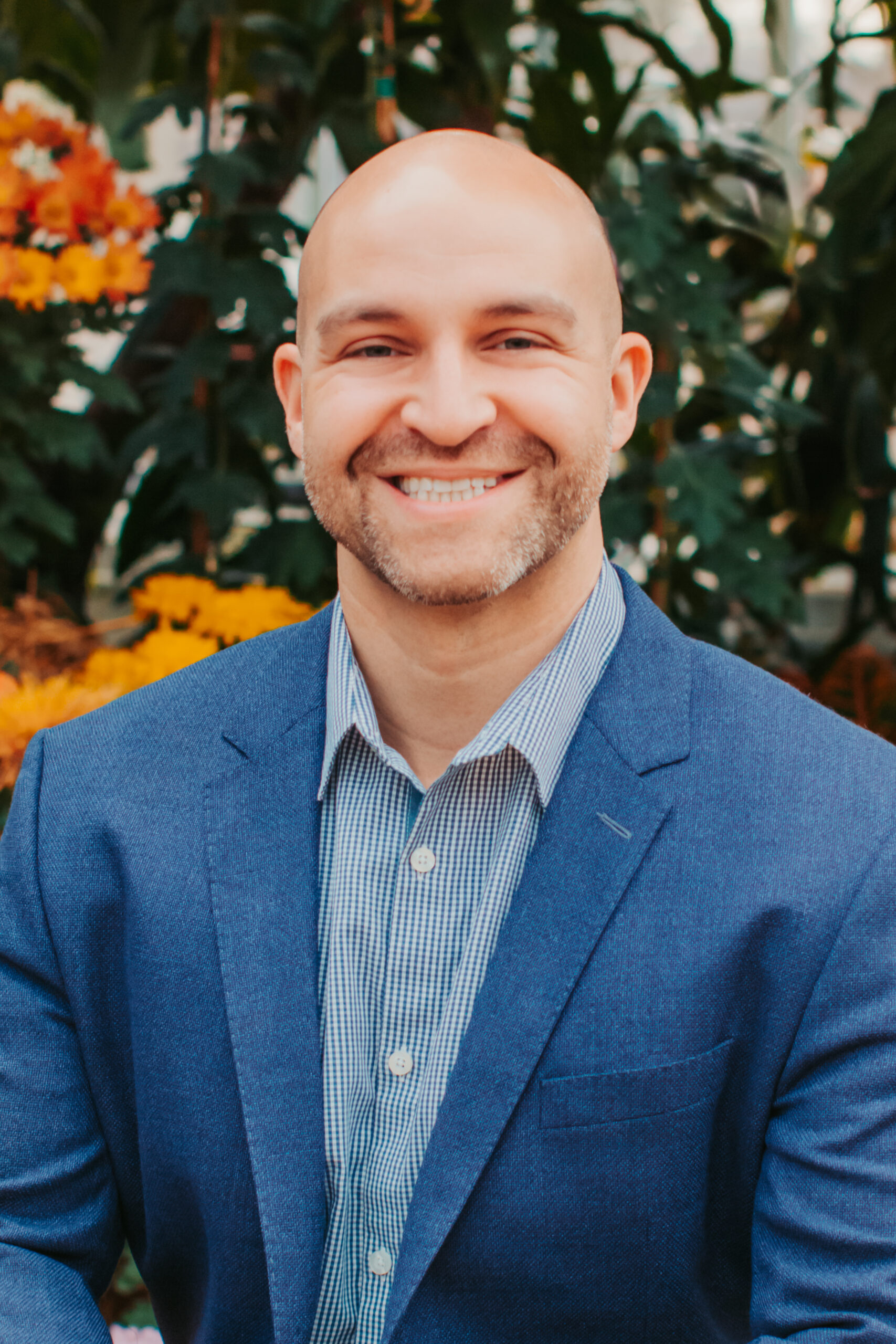 Headshot of Eric Andrews
